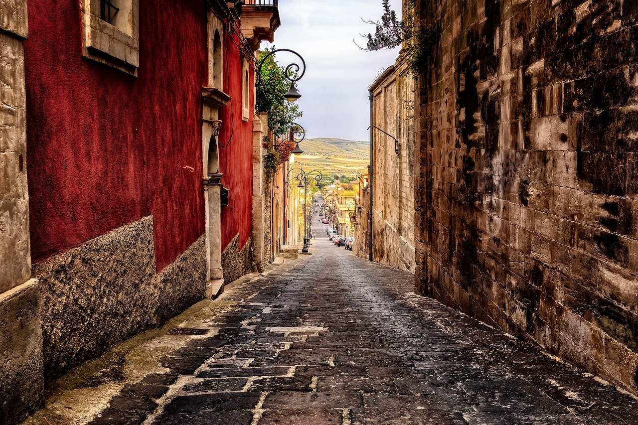 alley, road, sicily-3630540.jpg